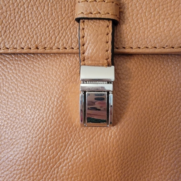 Hadaki Leather Purse - Picture 4 of 13